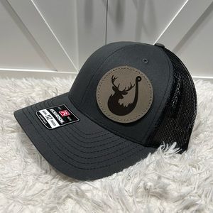 Trucker SnapBack Richardson 112 hat. Deer